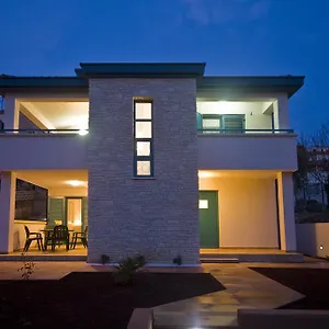  Appartamento Rooms&apartments Dama