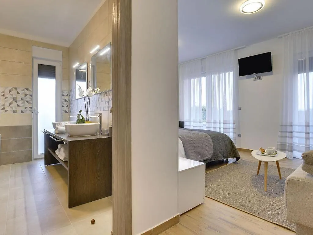 Villa Una Comfortable Holiday Residence Pula