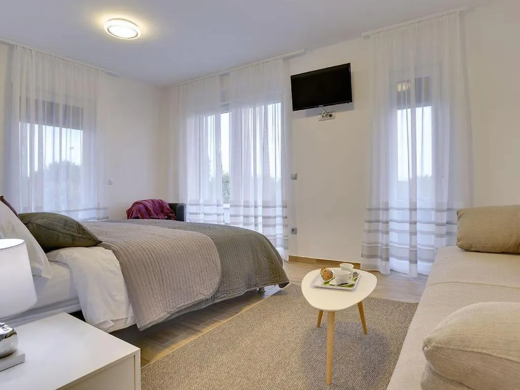 Villa Una Comfortable Holiday Residence Pula